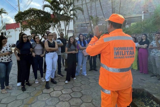 Com apoio do CBMMG, servidores de Ubá participam de treinamento - Revista Incêndio
