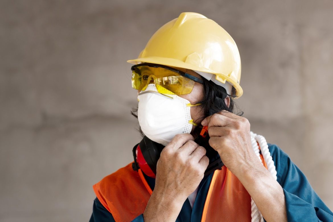 Uso inadequado de EPIs pode aumentar em pelo menos 30% o risco de acidentes graves em locais de trabalho - Revista Cipa
