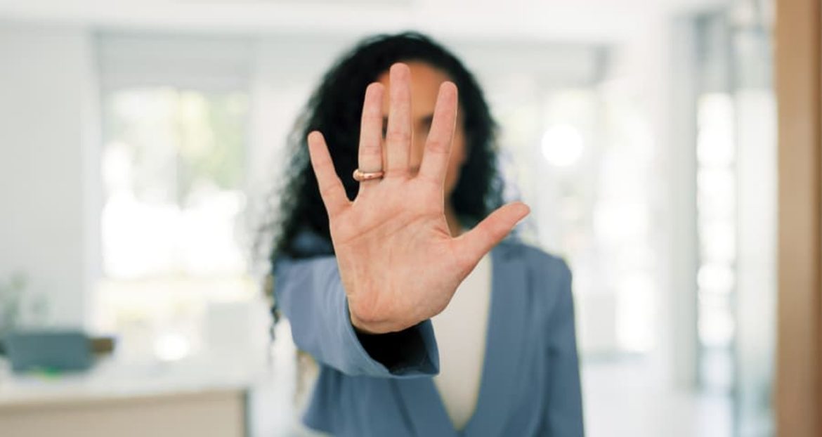 Pesquisas revelam realidade da violência e assédio contra trabalhadores - Revista Cipa